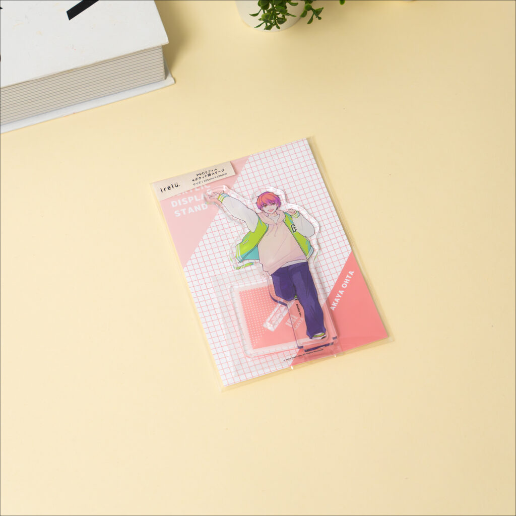 高透明OPP素材でポストカードサイズのグッズの見た目を損なわない